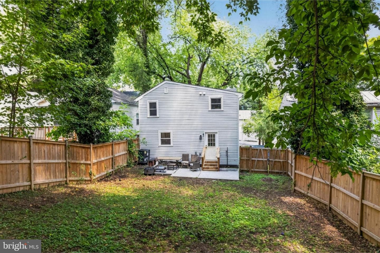 117 E Pall Mall Street photo 39