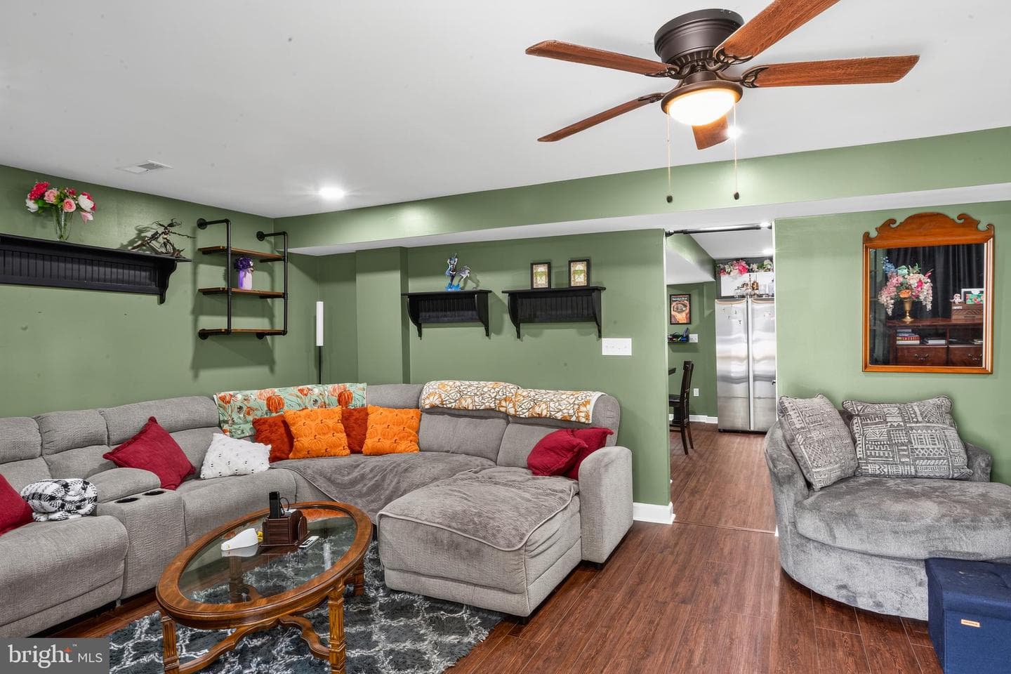 117 E Pall Mall Street photo 6