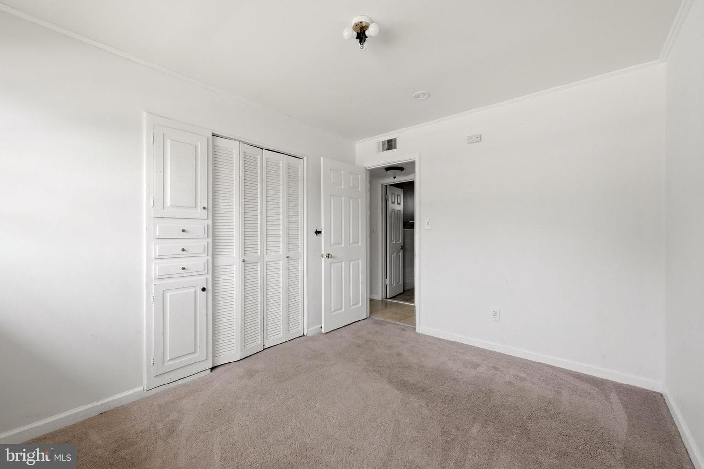 554 N Kent Street photo 18