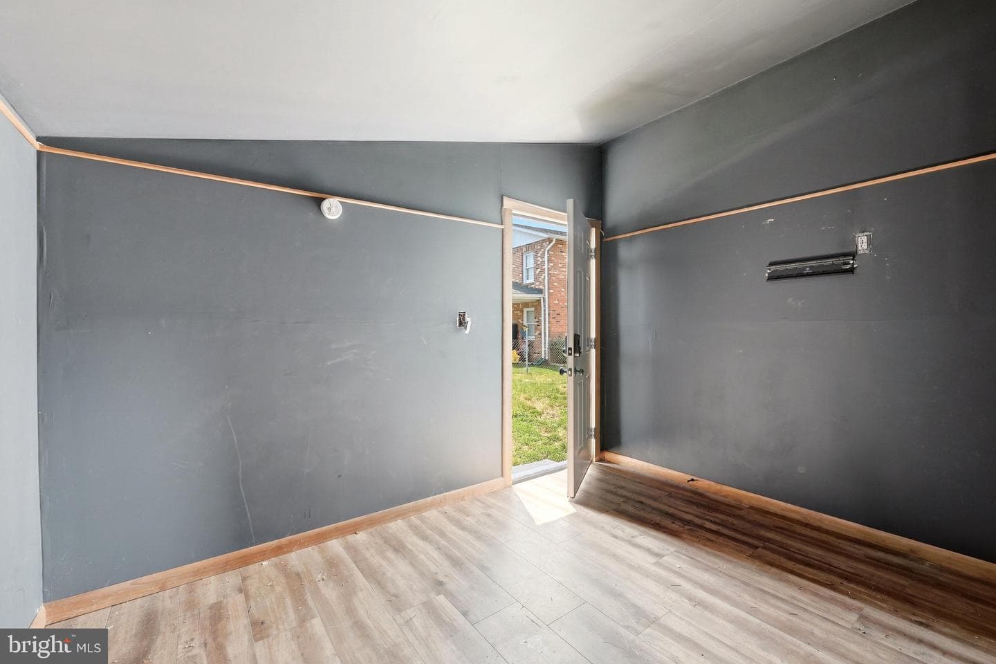 554 N Kent Street photo 28