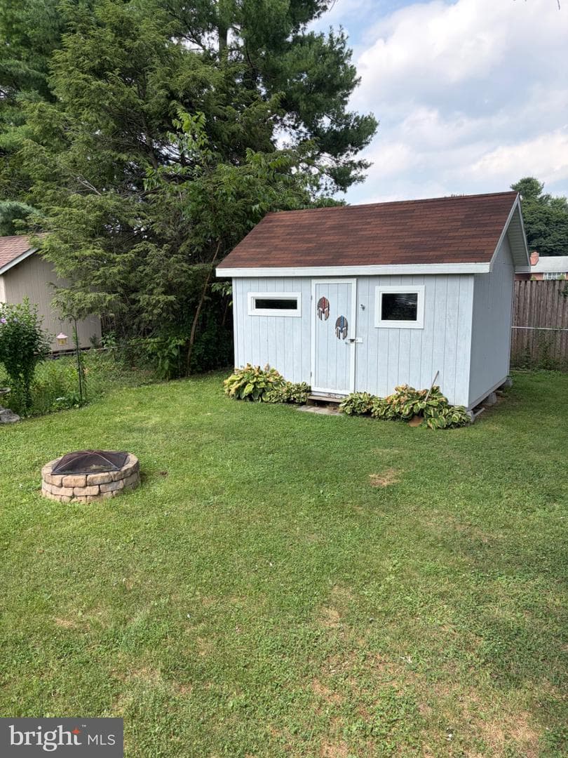 1310 Whittier Avenue photo 3