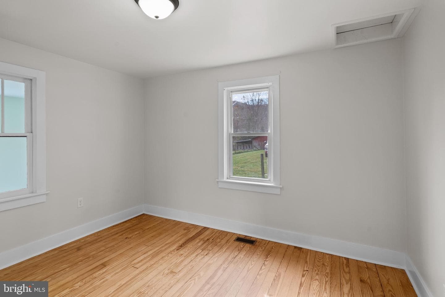 1528 Gooney Manor Loop photo 28