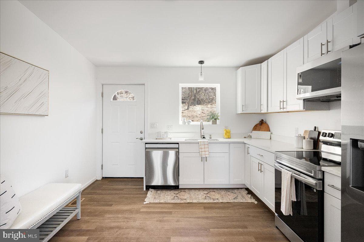 106 Mountain Spring Road photo 4