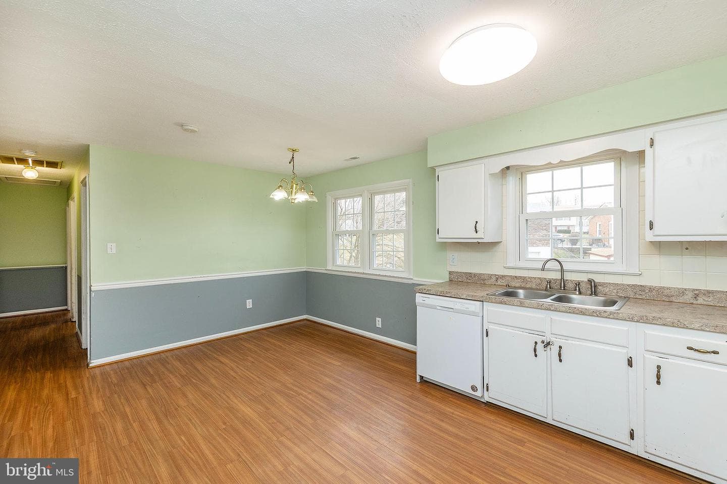 514 Frederick Avenue photo 12