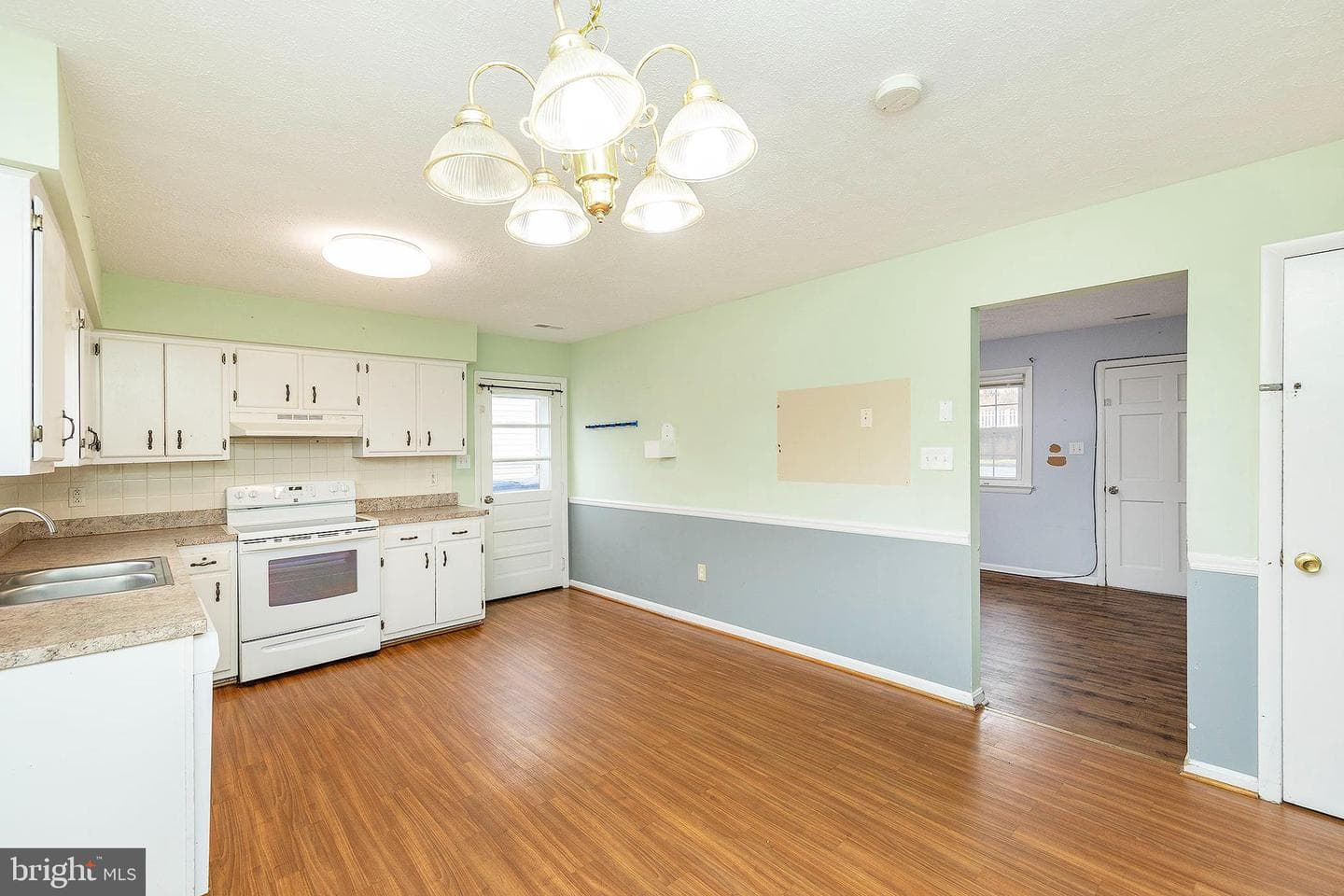 514 Frederick Avenue photo 16