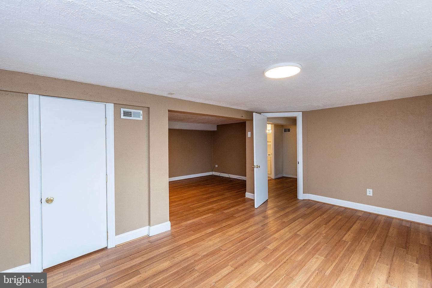 514 Frederick Avenue photo 31