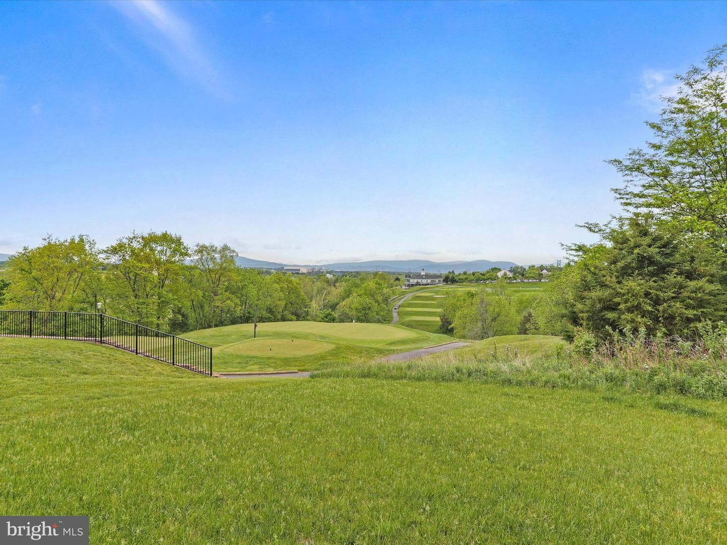 84 Albatross Ct photo 2