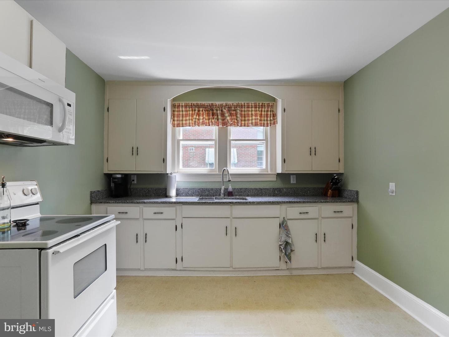 436 W 14th Street photo 14