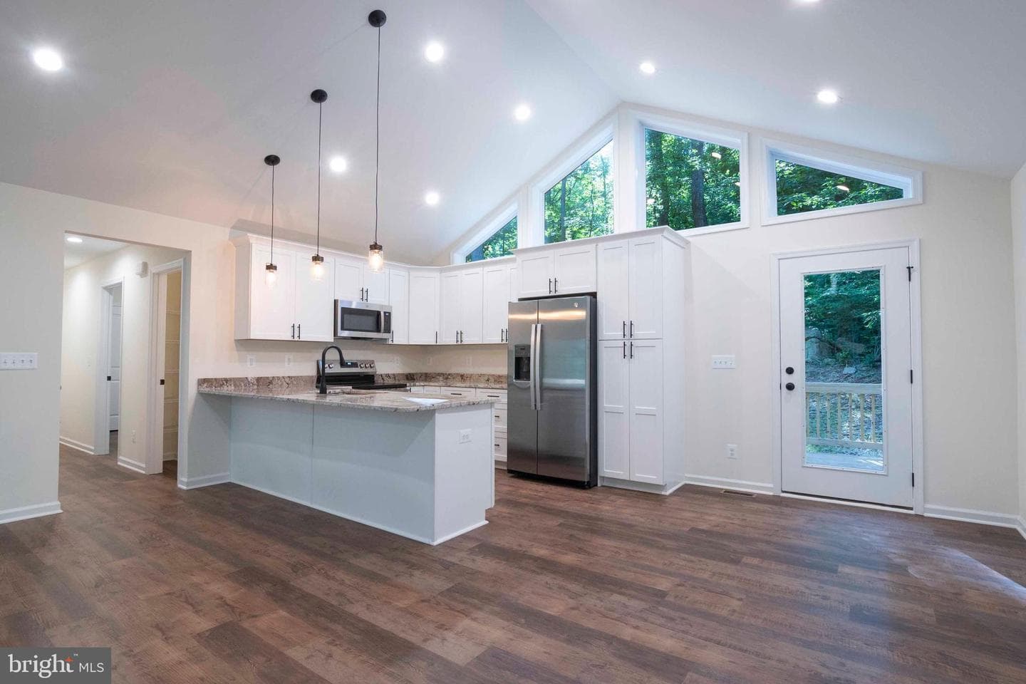 4421 Blue Mountain photo 21