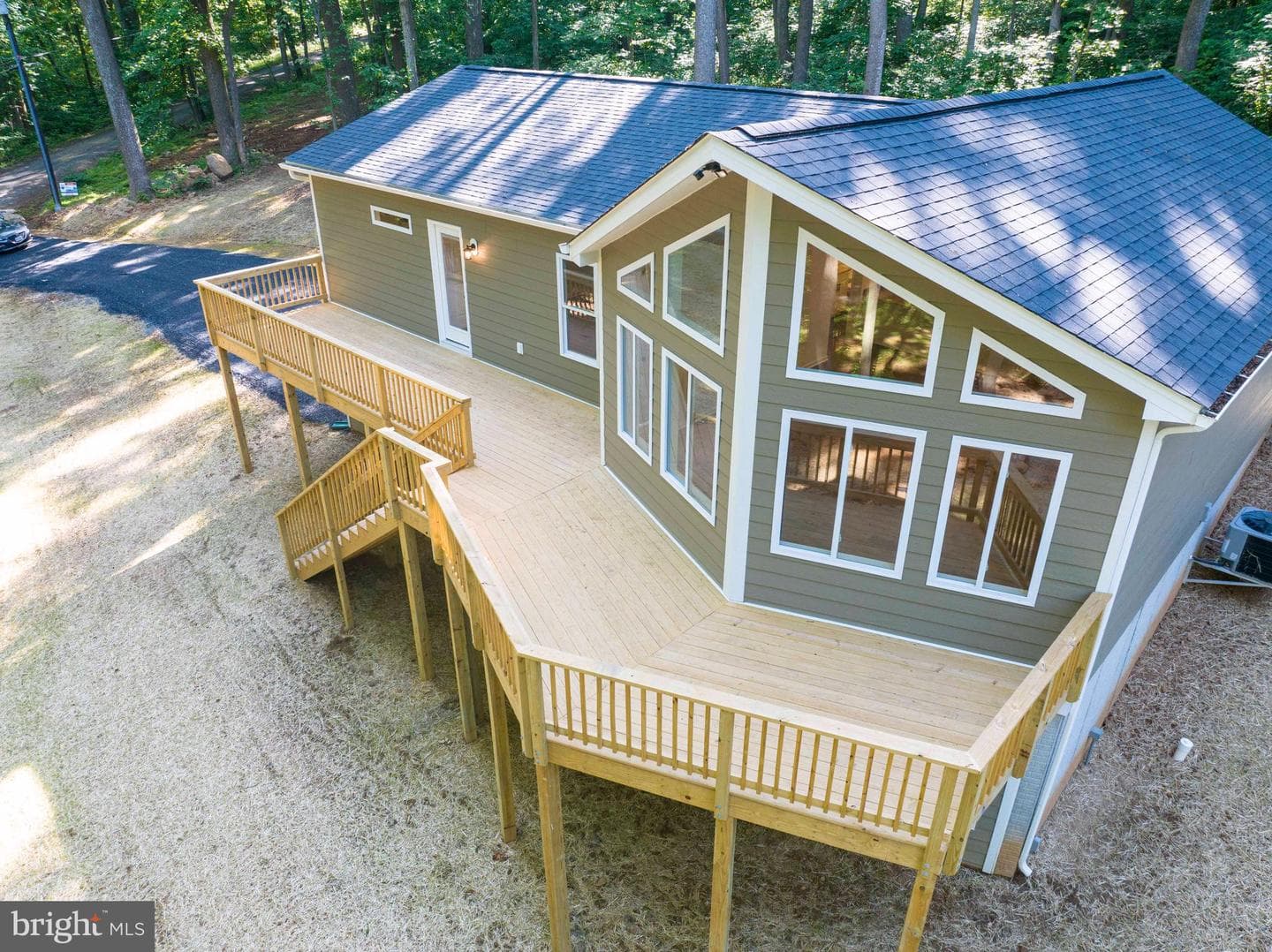4421 Blue Mountain photo 7