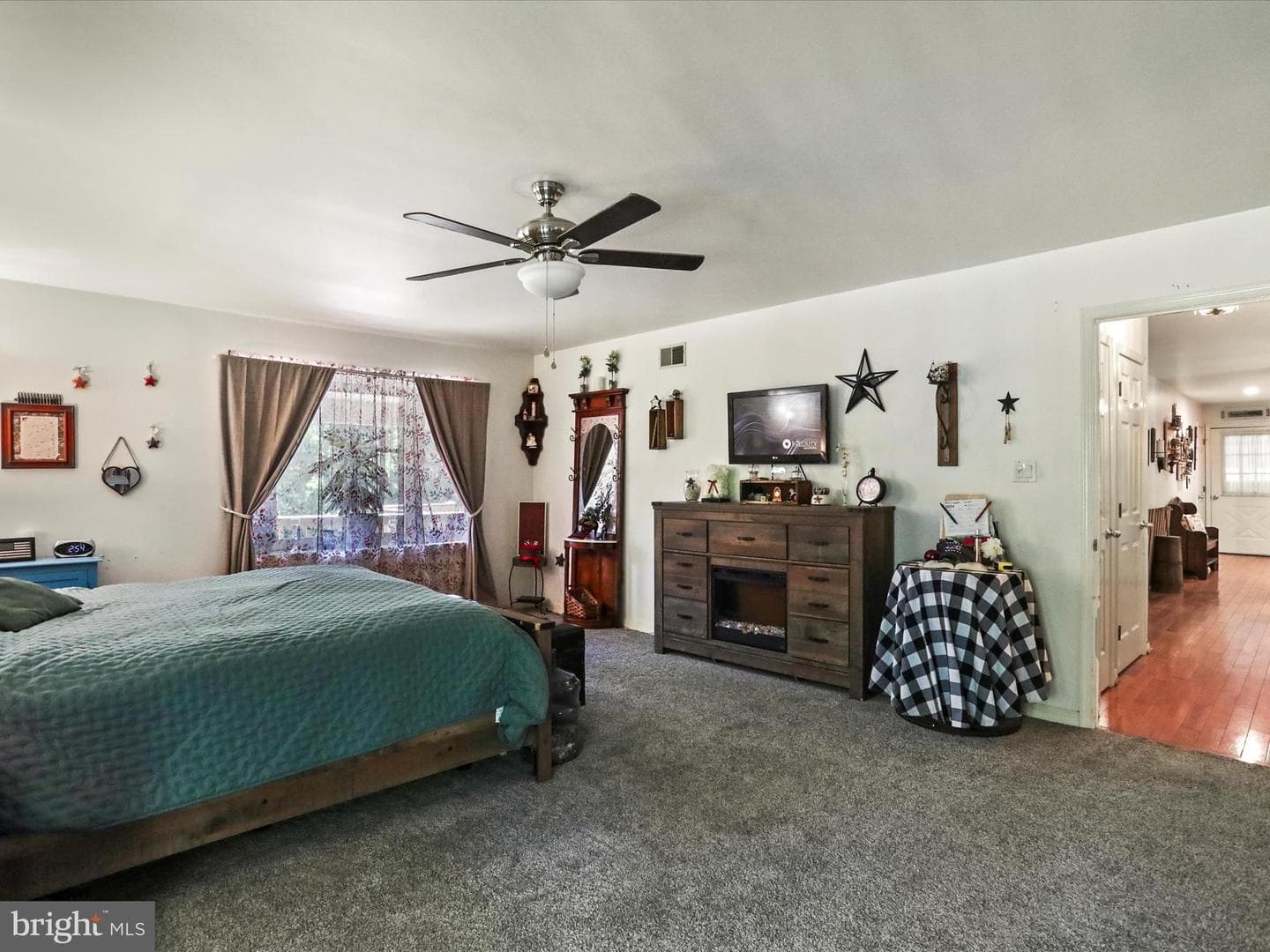 2741 Happy Creek Road photo 21