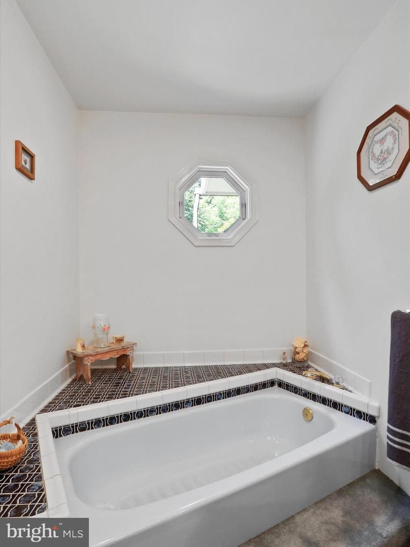 2741 Happy Creek Road photo 25