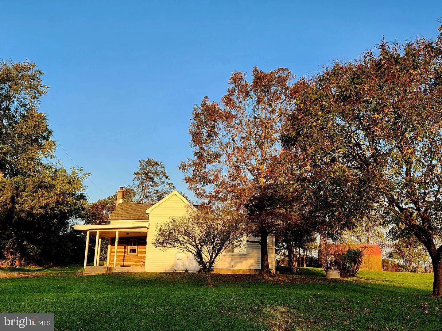 167 Robinson Road photo 13