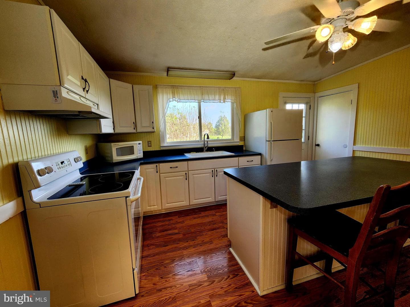 167 Robinson Road photo 17