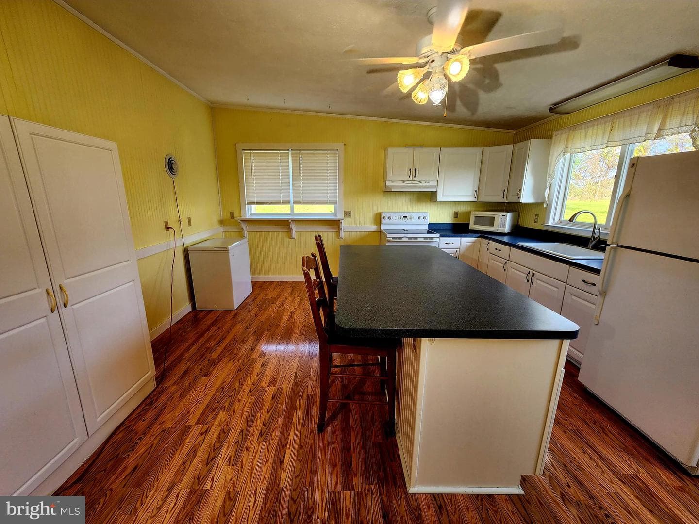 167 Robinson Road photo 19
