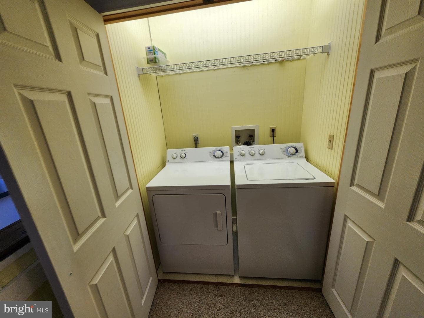 167 Robinson Road photo 23