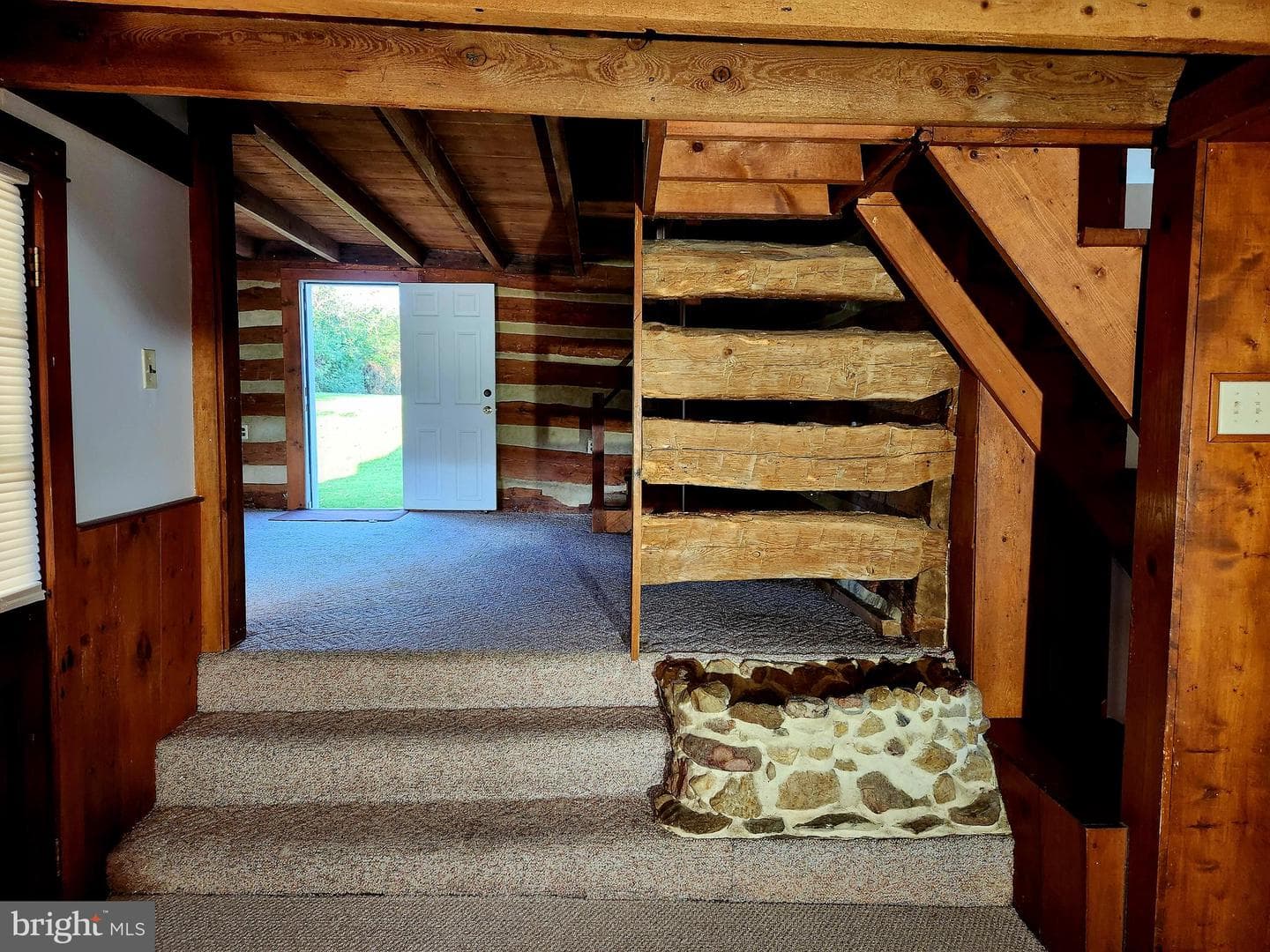 167 Robinson Road photo 31