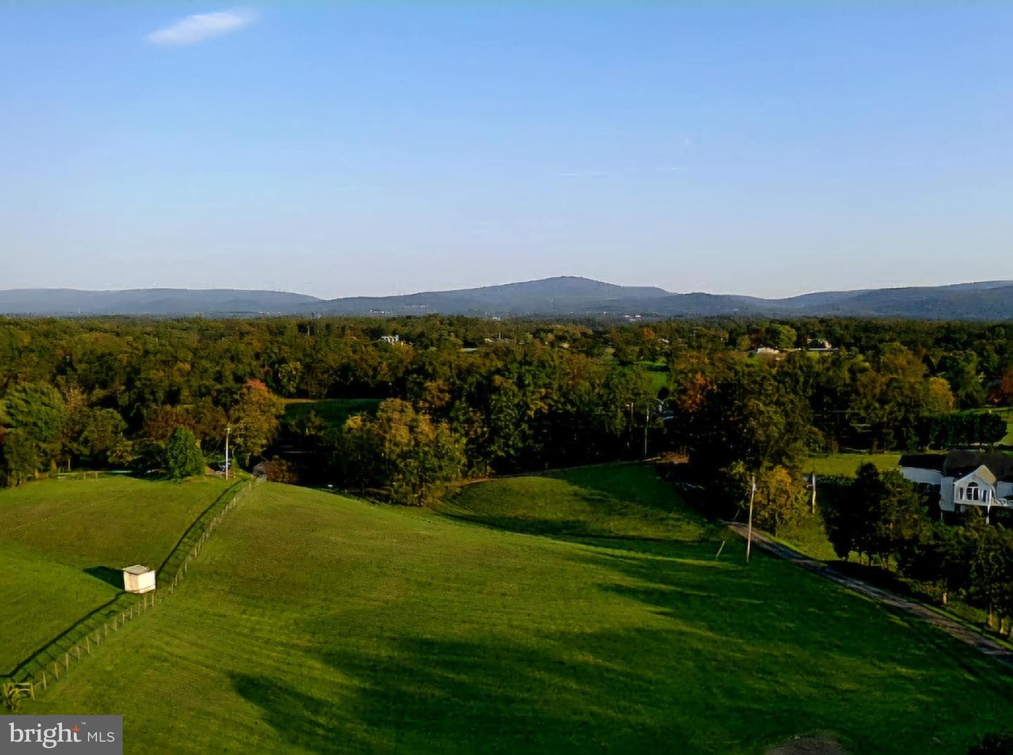 167 Robinson Road photo 44