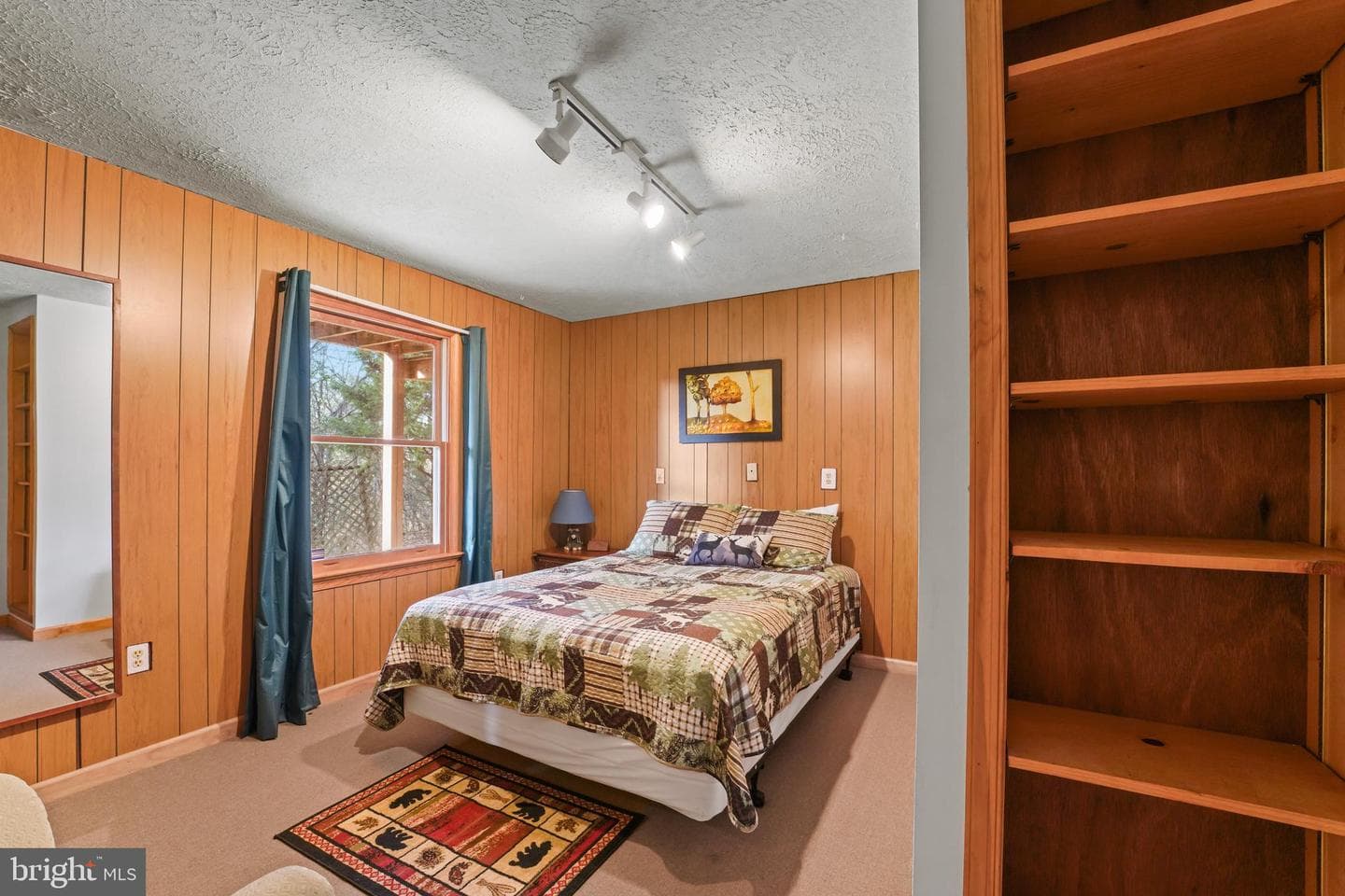 277 Sagar Drive photo 35