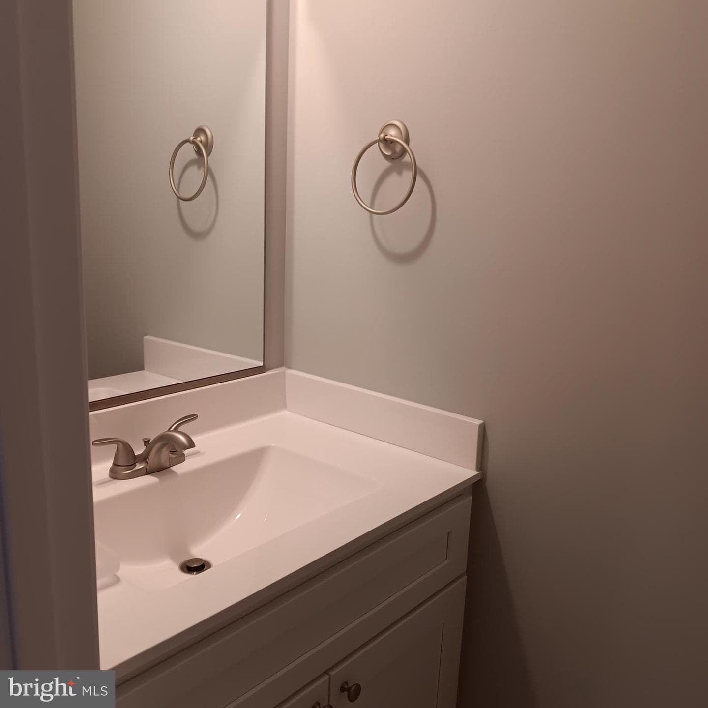 125 Apple Way photo 40