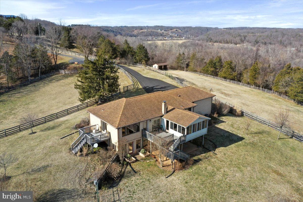 240 Cavalli Court photo 6