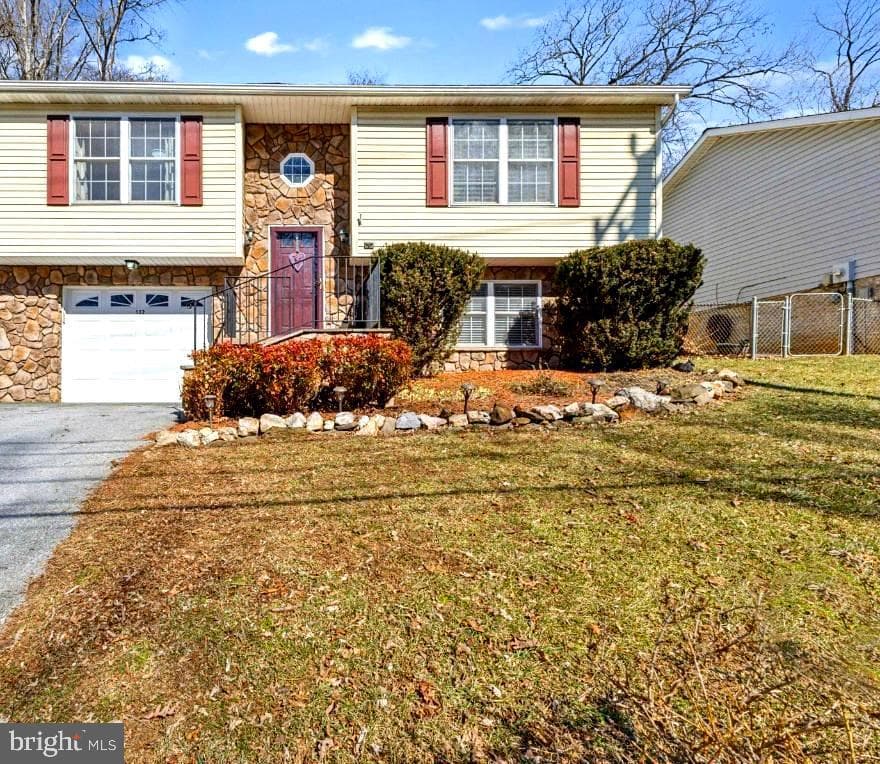132 Criser Road W photo 1