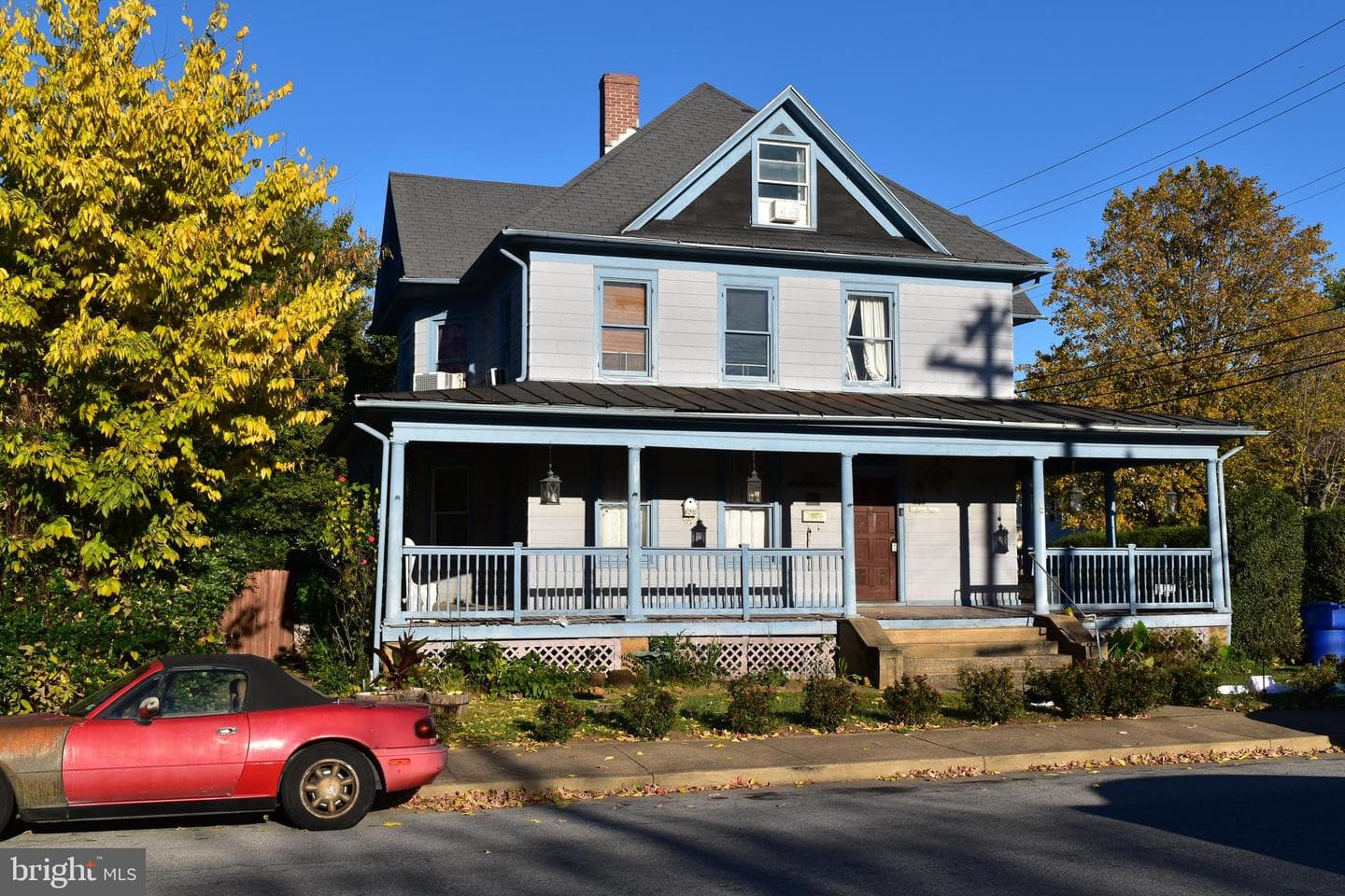 203 Chester Street photo 1