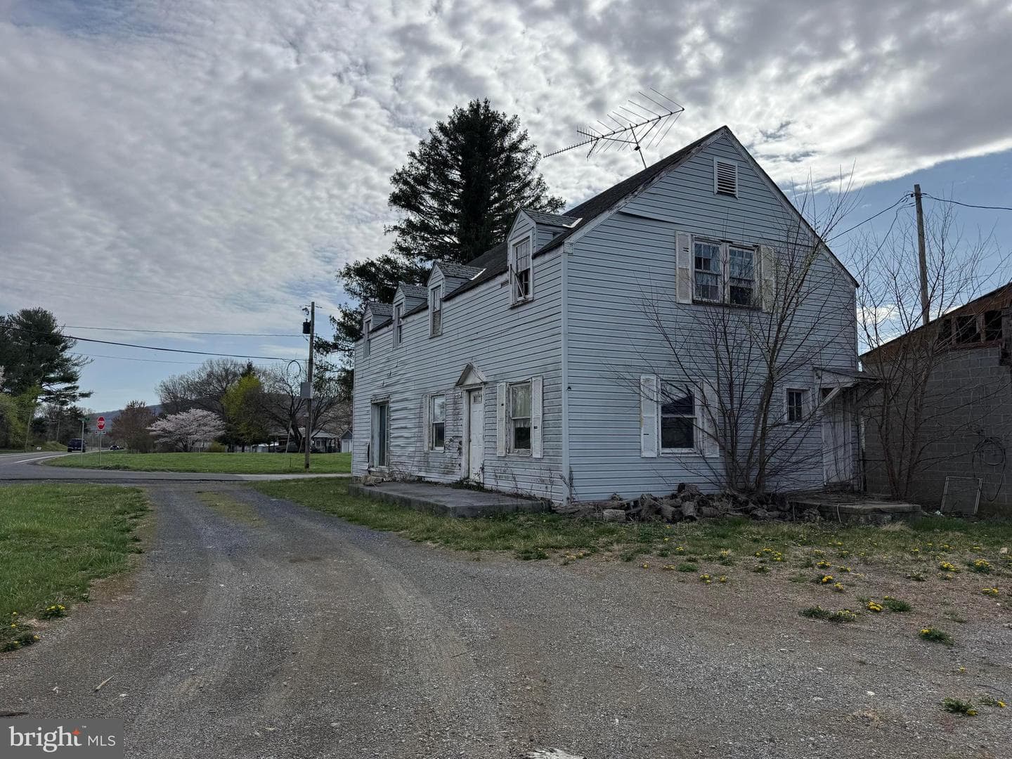 5310 Stonewall Jackson Highway photo 2
