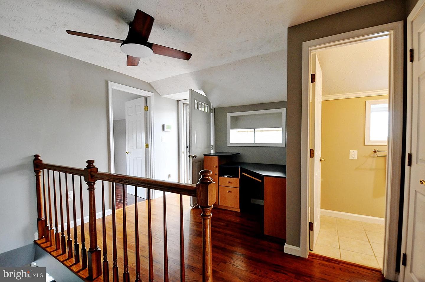 535 Washington Avenue photo 28