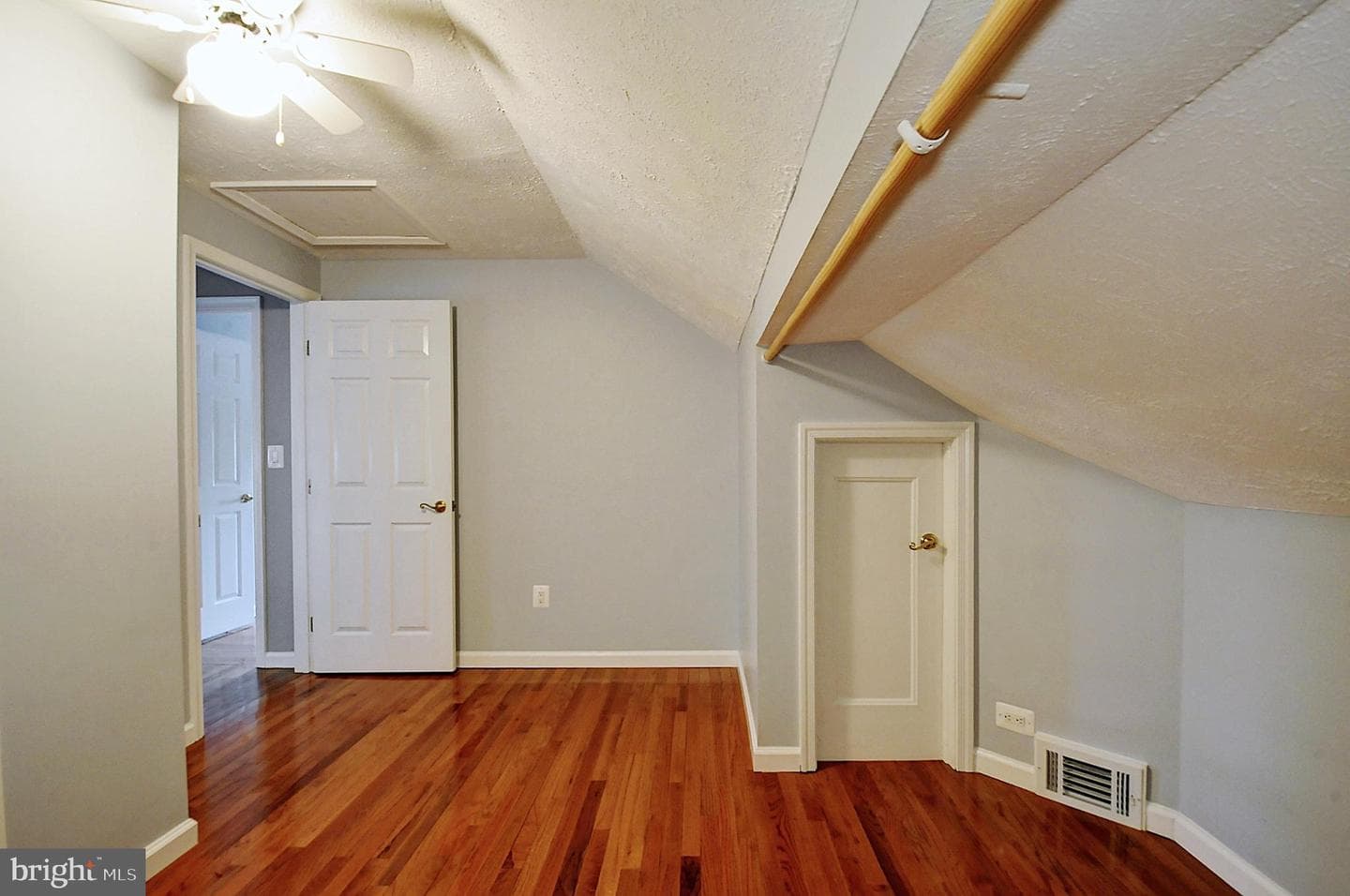 535 Washington Avenue photo 33