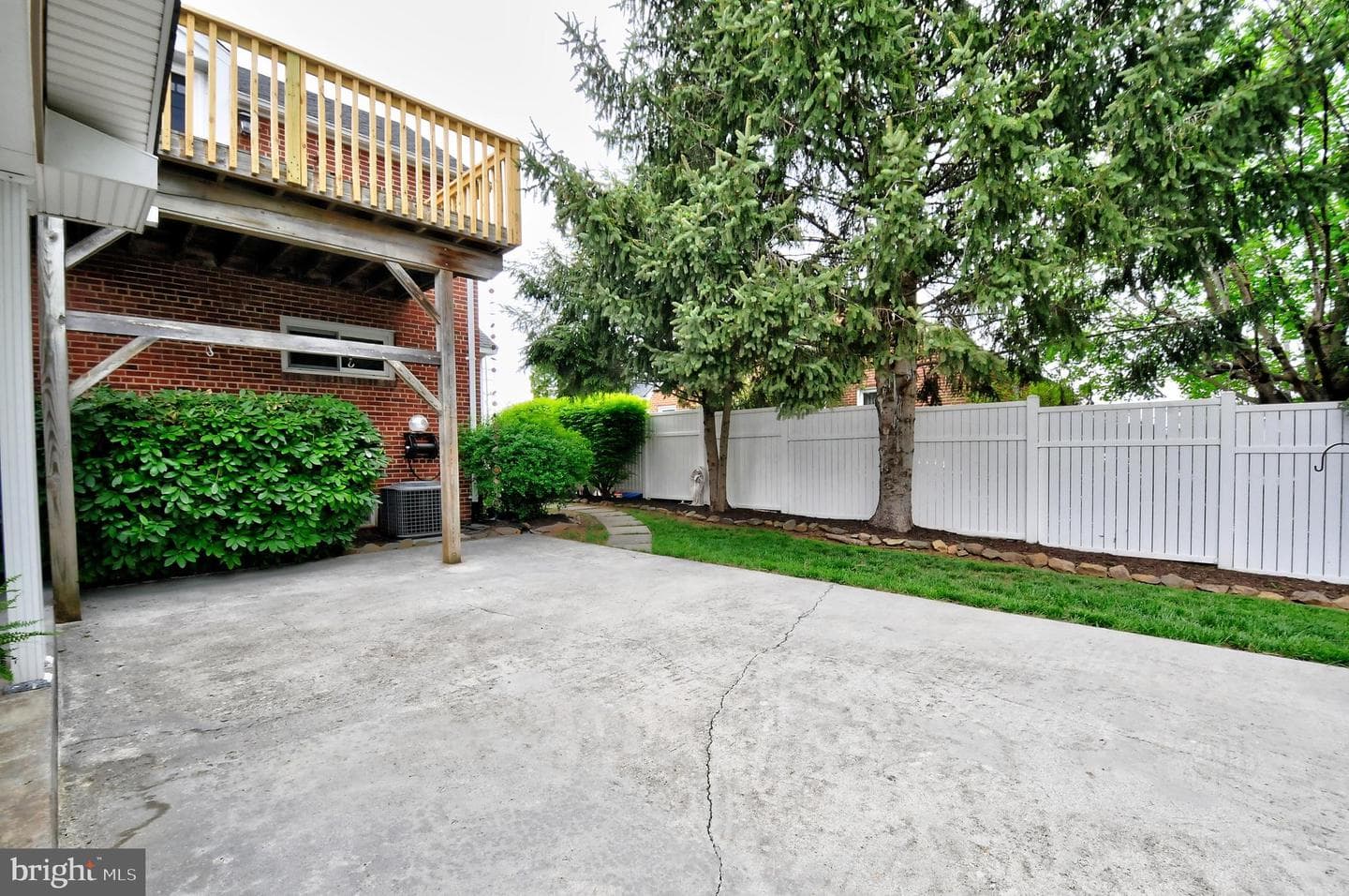 535 Washington Avenue photo 44