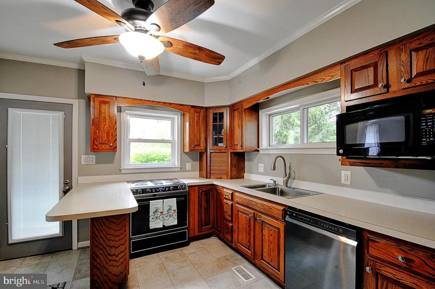 535 Washington Avenue photo 6