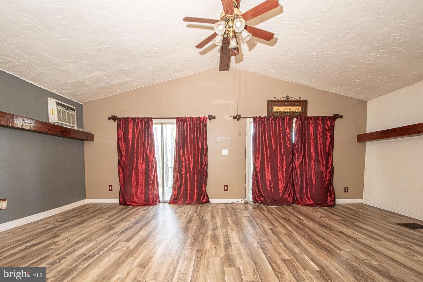 4792 Howellsville Road photo 31