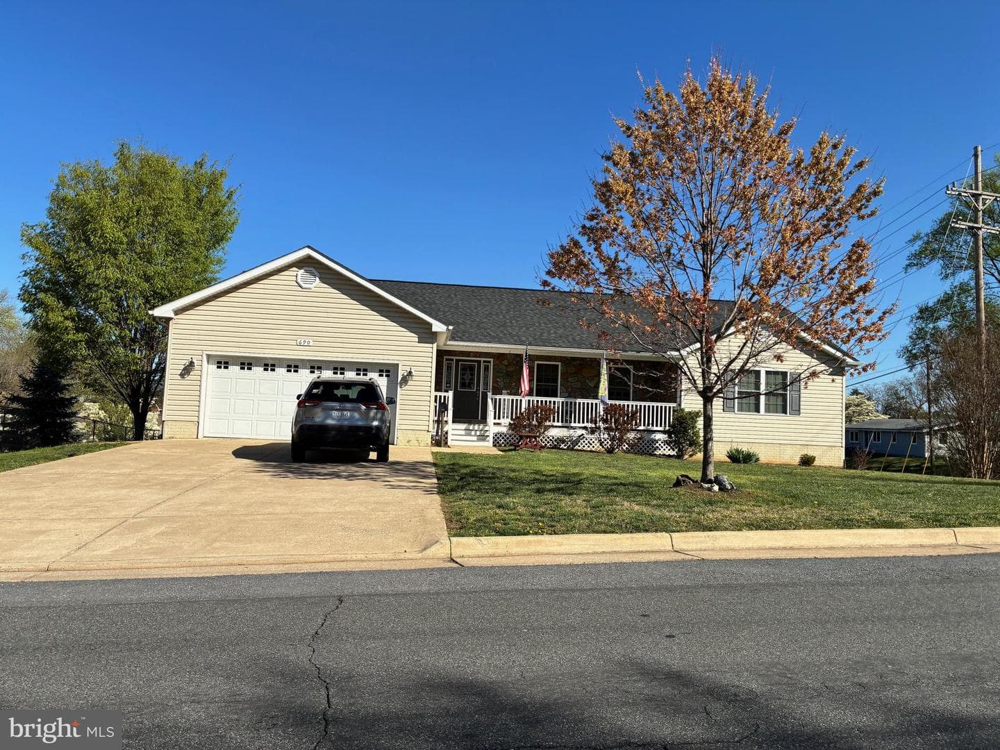 690 E Stonewall Drive photo 4