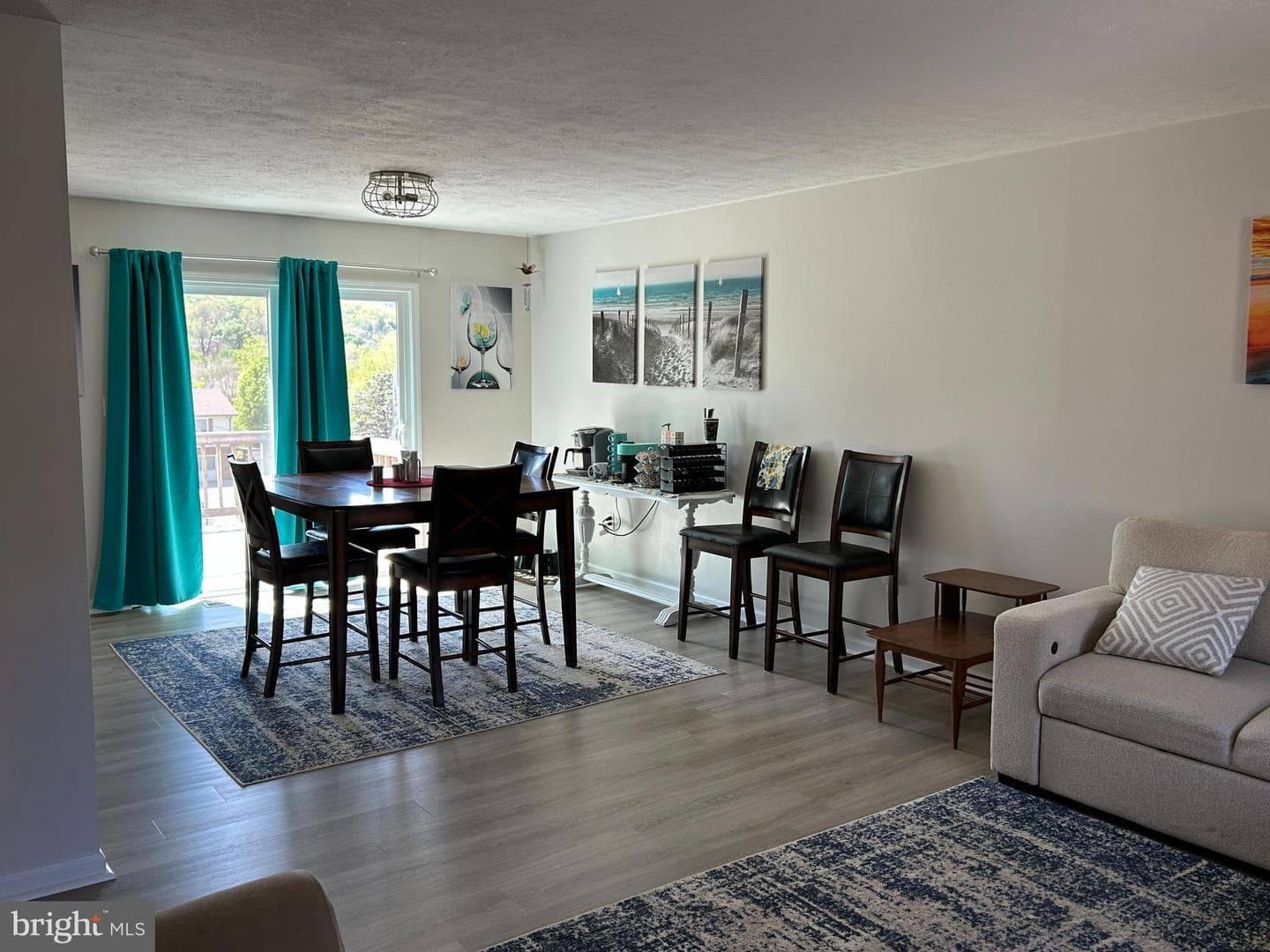 1043 Wine Street photo 21
