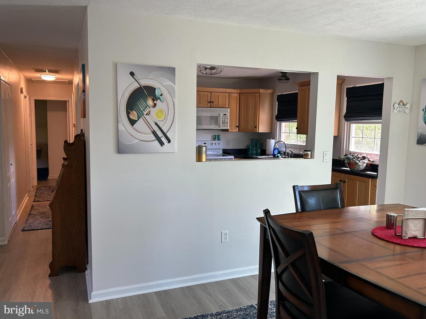1043 Wine Street photo 25