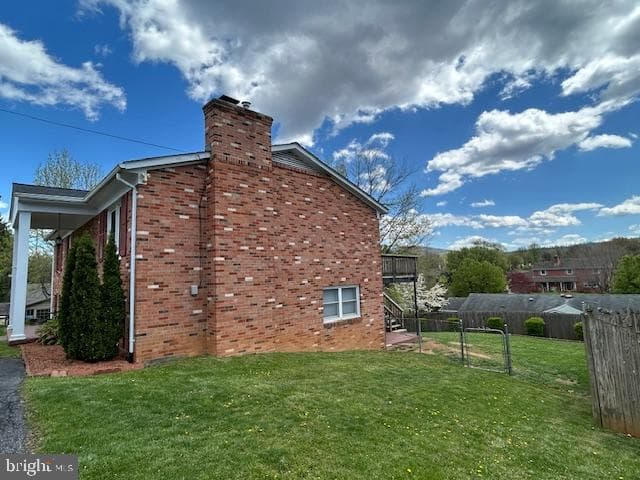 1043 Wine Street photo 8