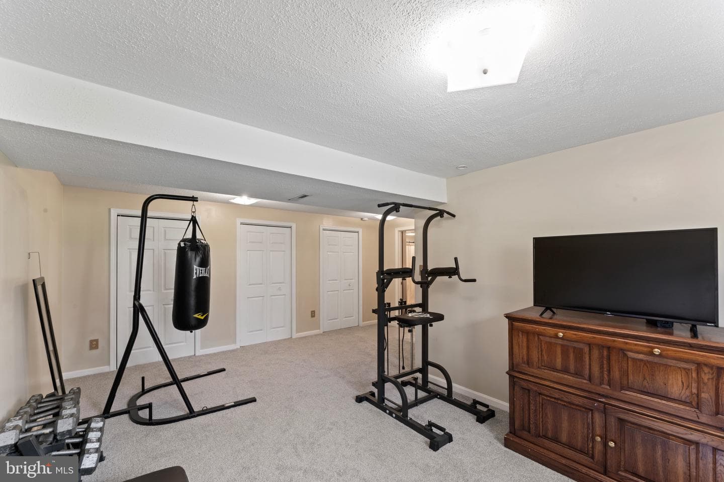 1335 Baron Place photo 26