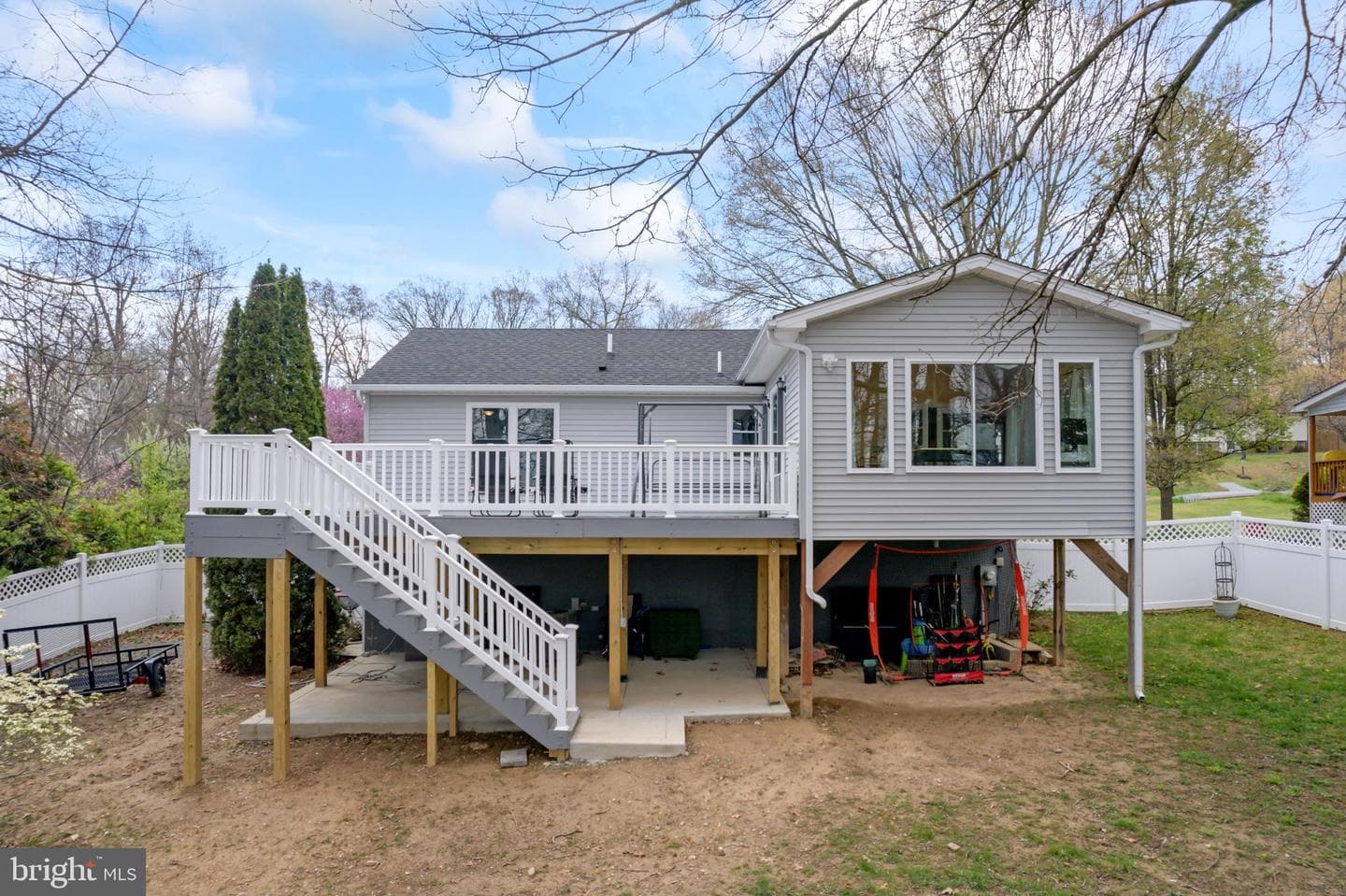 1335 Baron Place photo 38