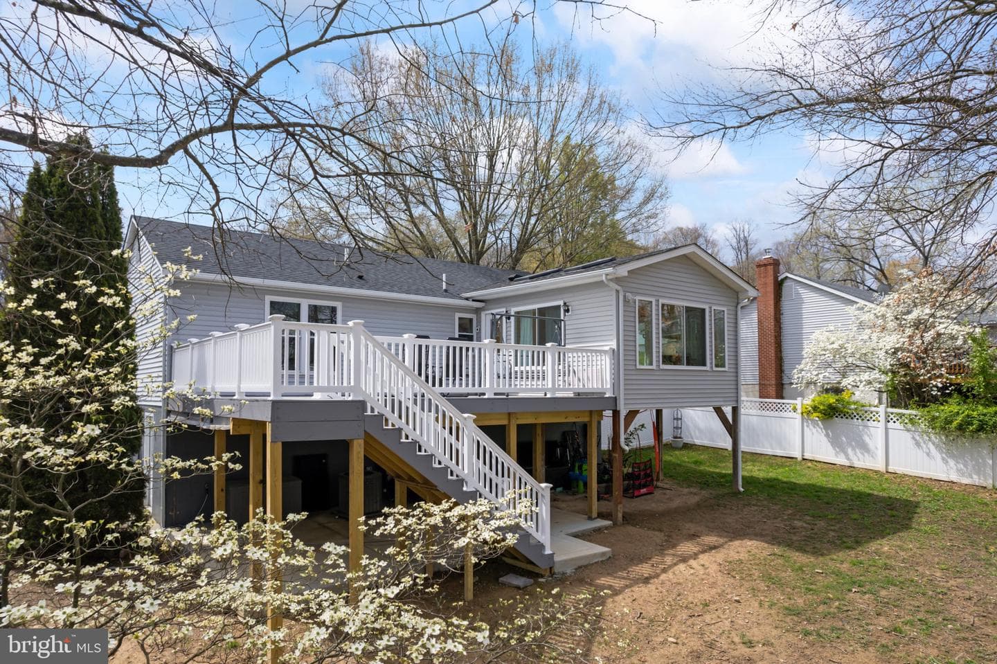 1335 Baron Place photo 39