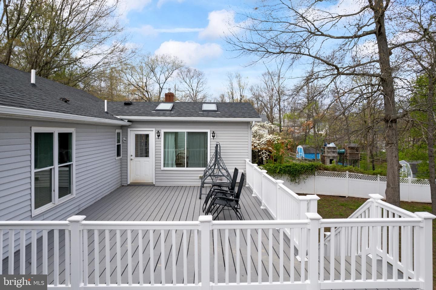 1335 Baron Place photo 41