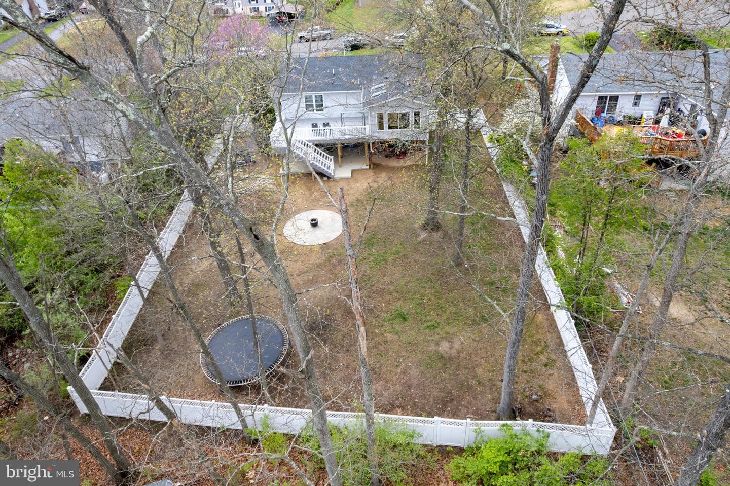 1335 Baron Place photo 45
