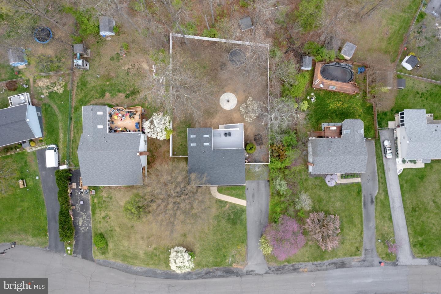 1335 Baron Place photo 47