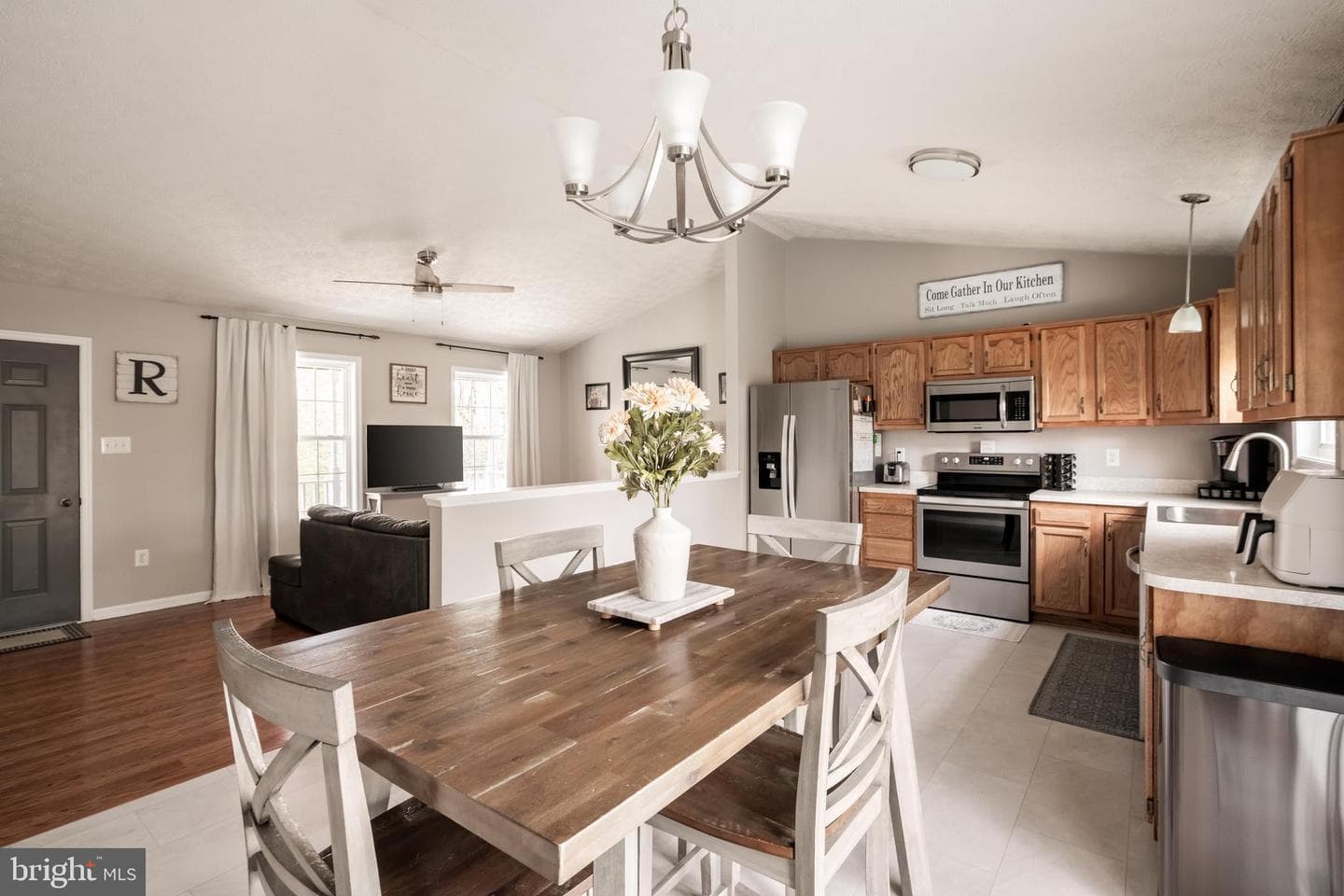 143 Club House Road photo 10