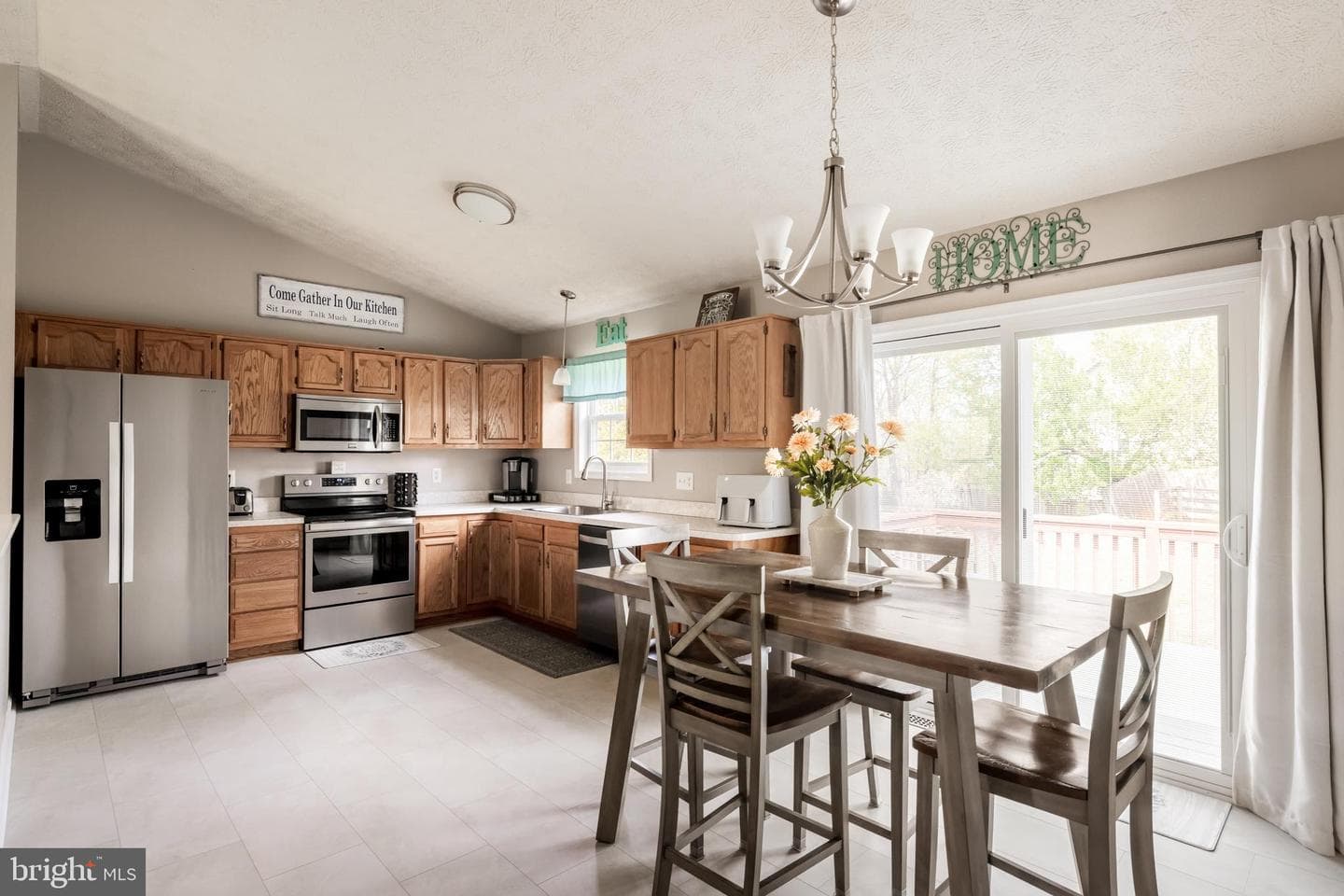 143 Club House Road photo 11