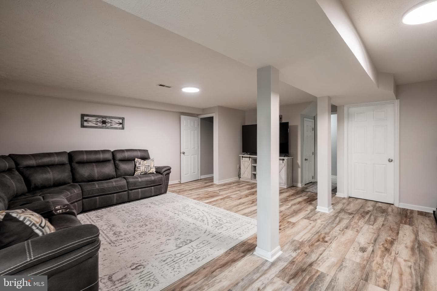 143 Club House Road photo 23