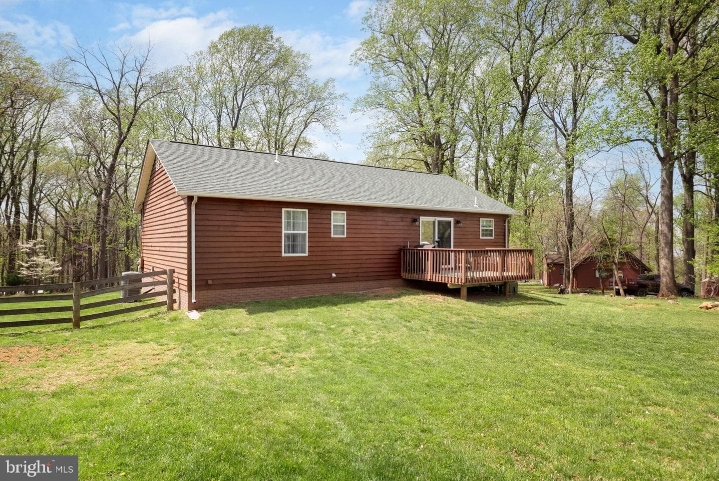 143 Club House Road photo 31