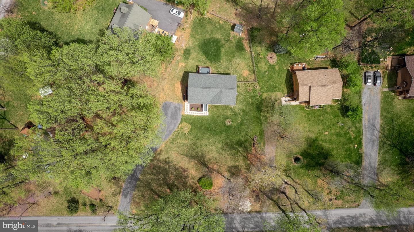 143 Club House Road photo 33