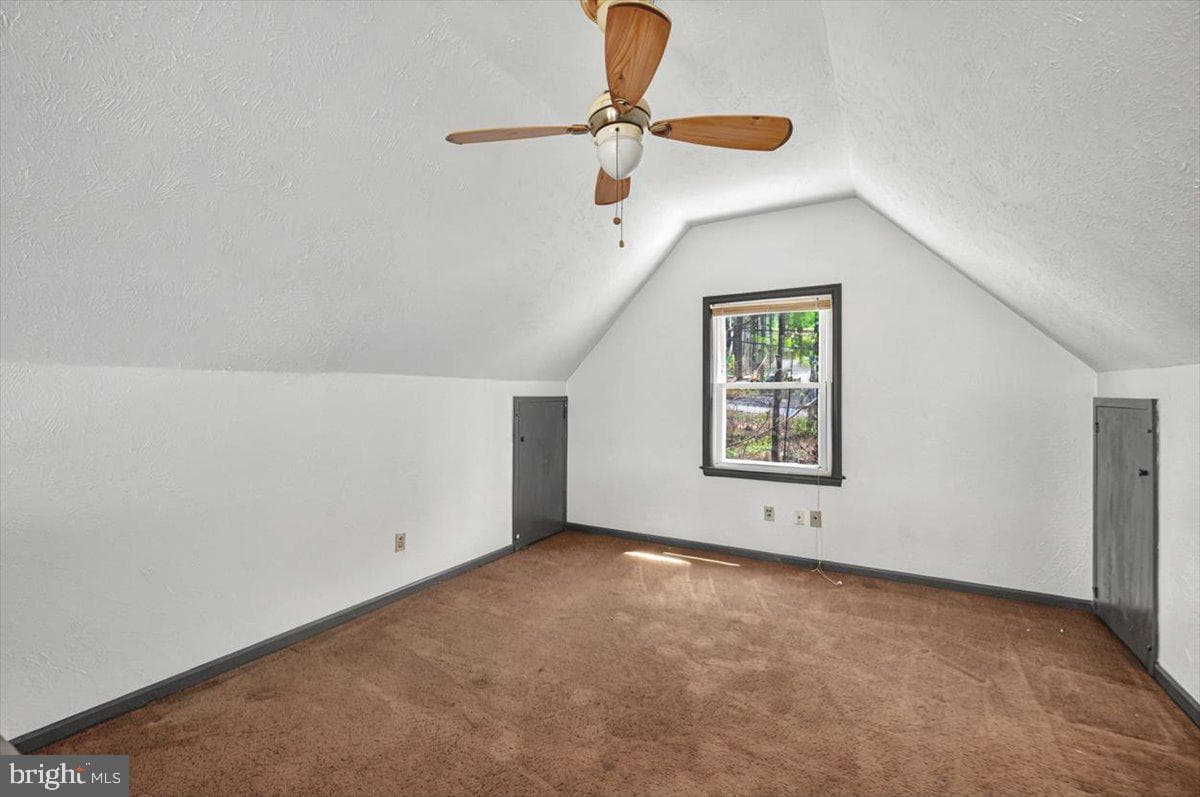 253 Tomahawk Way photo 10