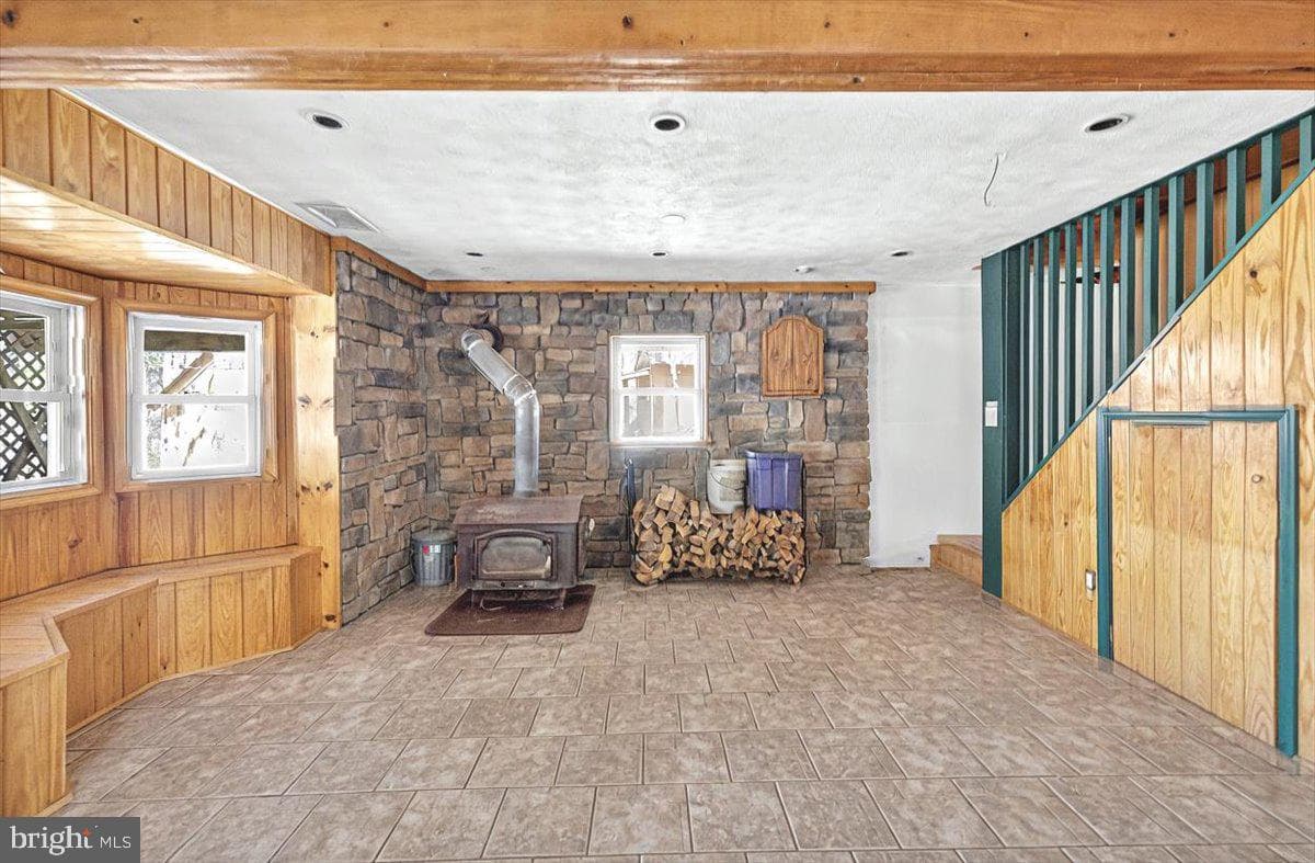 253 Tomahawk Way photo 14